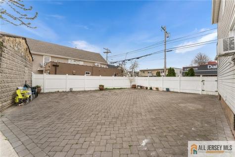 61 Jackson Street South River NJ 08882