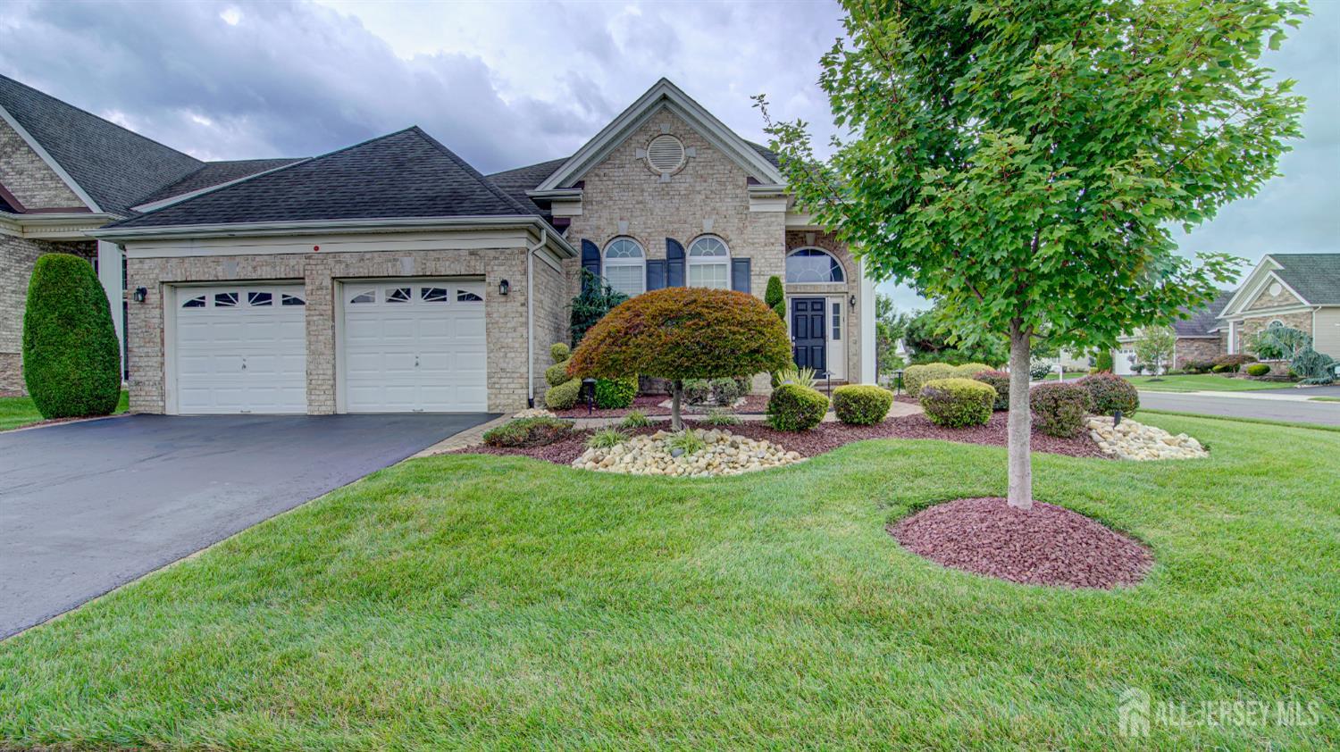 2 Troon Court Monroe NJ 08831