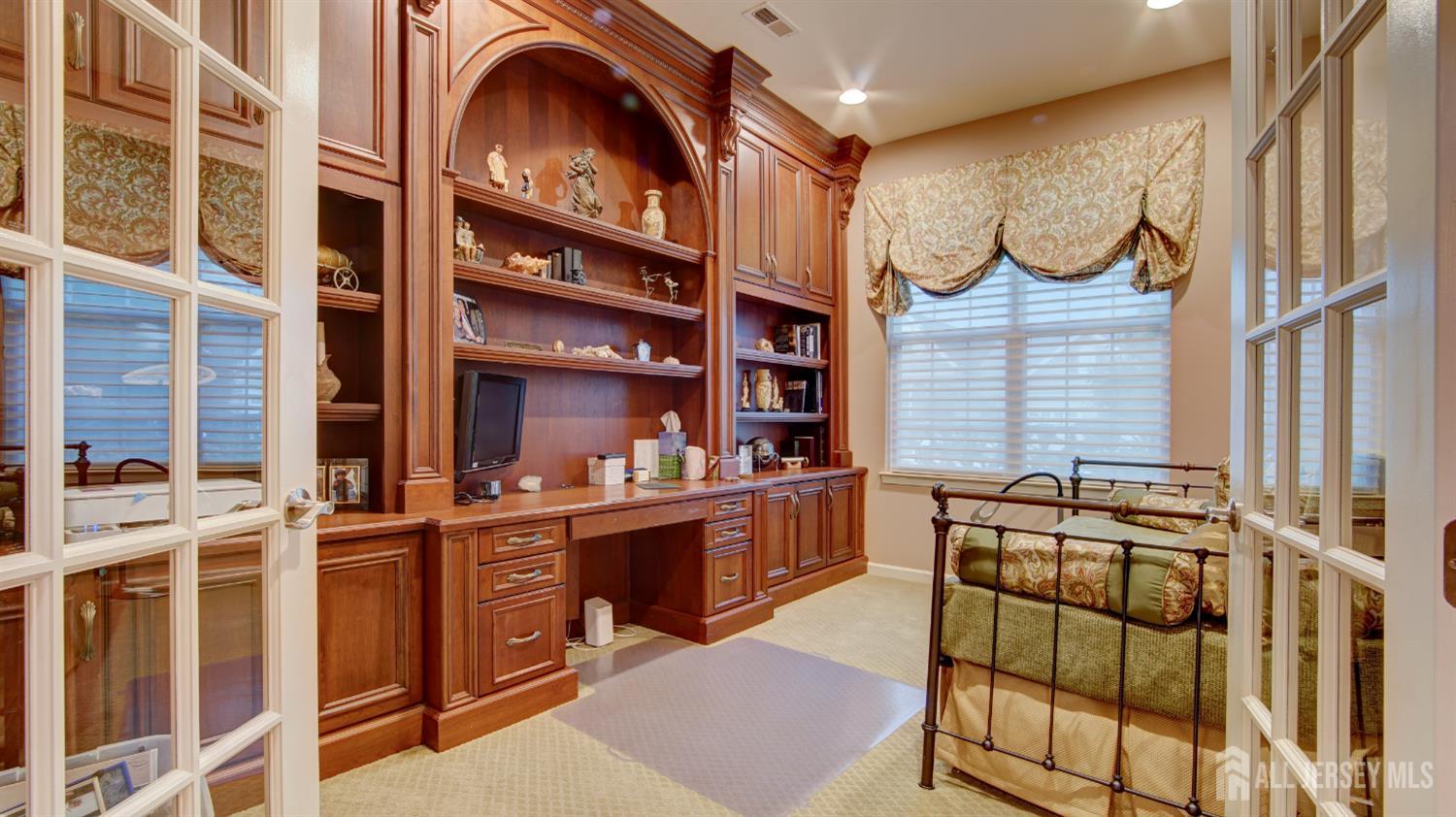 2 Troon Court Monroe NJ 08831