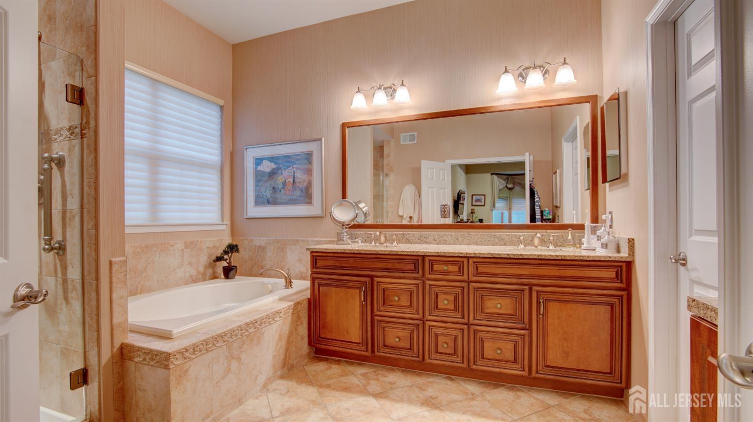 2 Troon Court Monroe NJ 08831