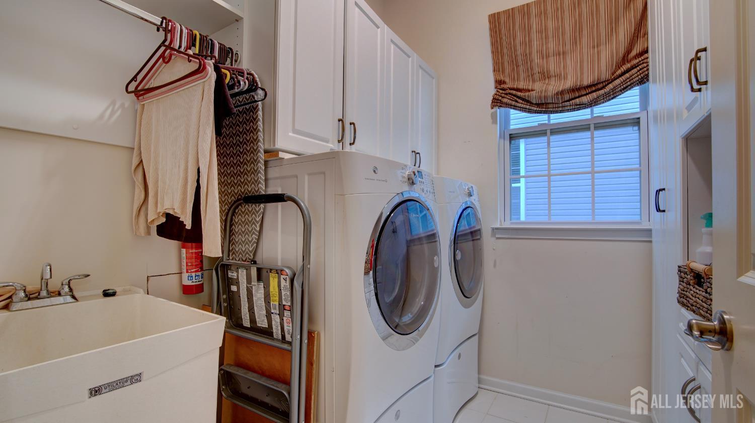 2 Troon Court Monroe NJ 08831