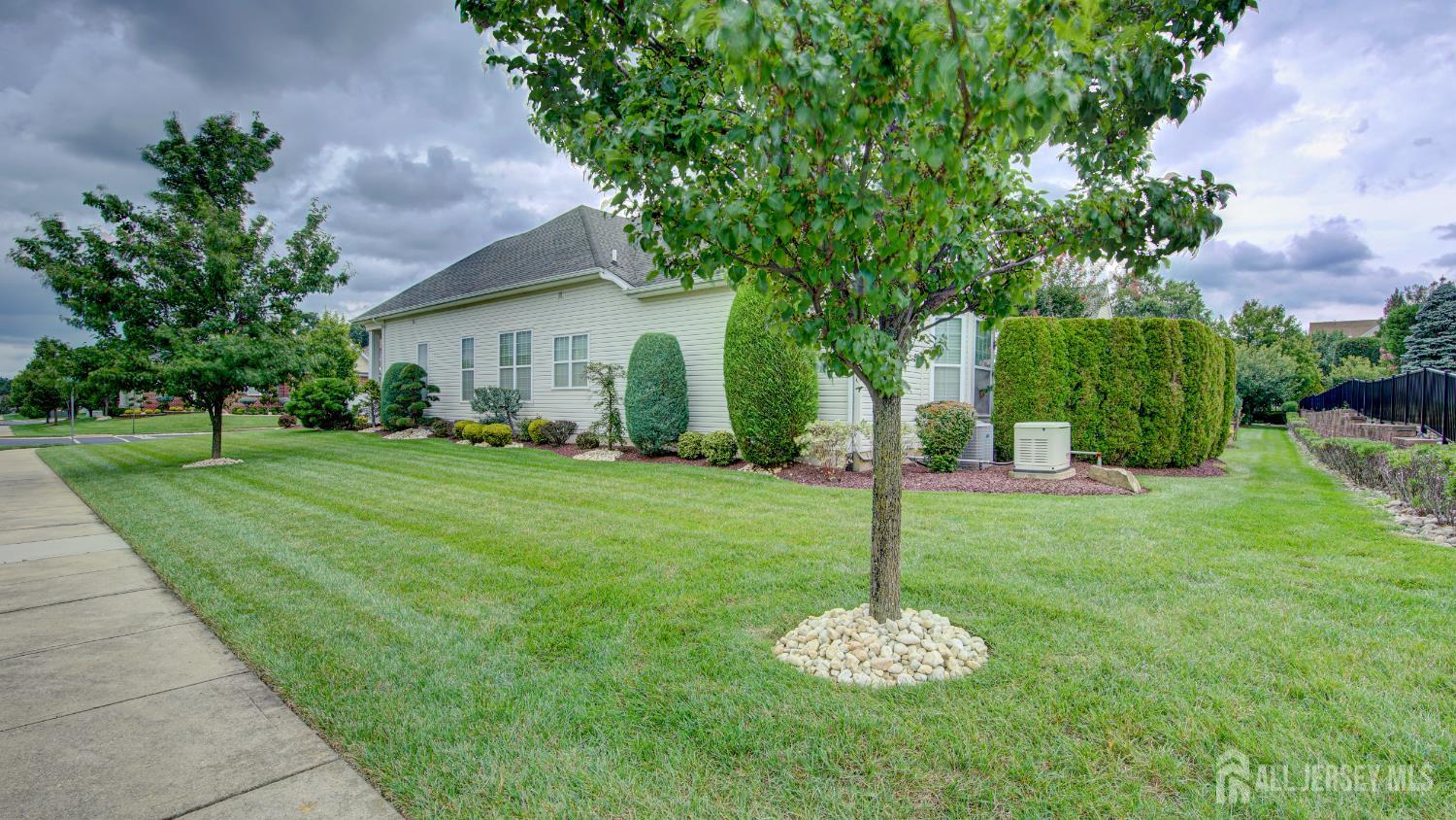 2 Troon Court Monroe NJ 08831