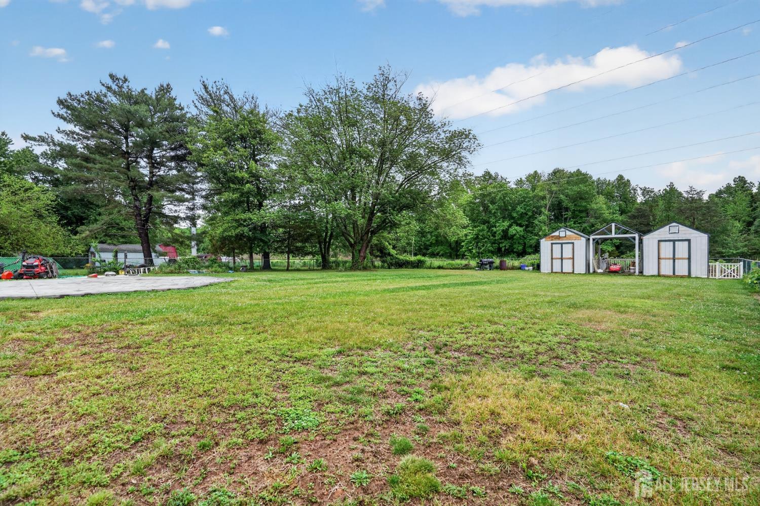 100 Coachman Drive Florence NJ 08505