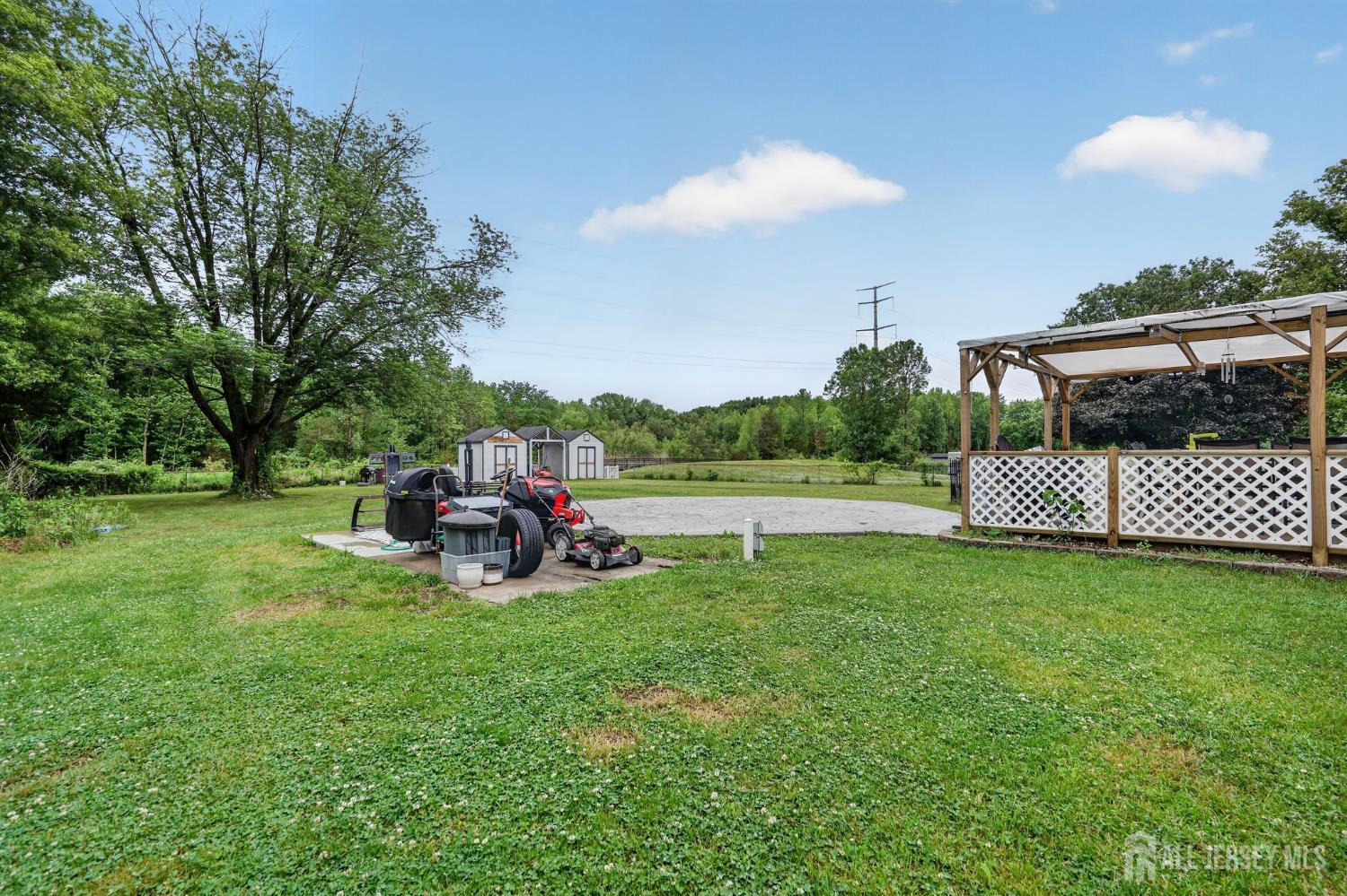 100 Coachman Drive Florence NJ 08505