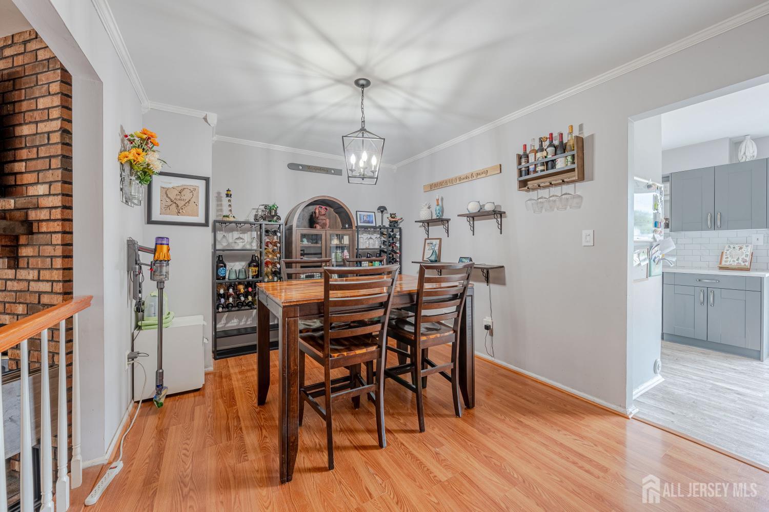 97 Brookview Circle Jamesburg NJ 08831
