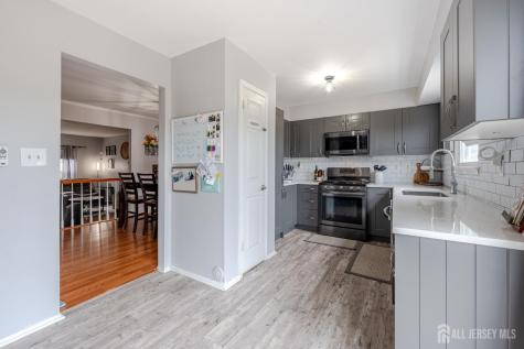 97 Brookview Circle Jamesburg NJ 08831