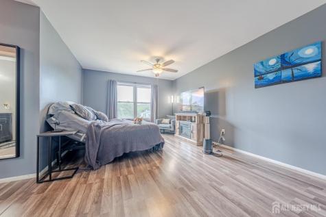 97 Brookview Circle Jamesburg NJ 08831