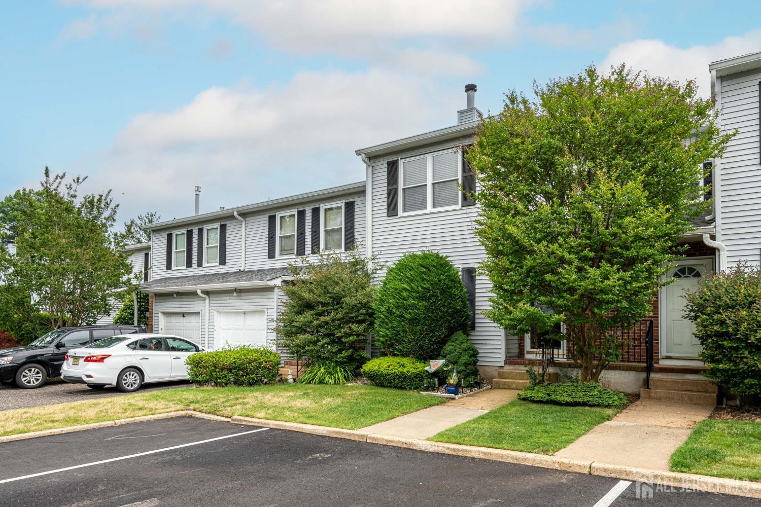 97 Brookview Circle Jamesburg NJ 08831