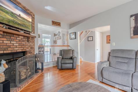 97 Brookview Circle Jamesburg NJ 08831