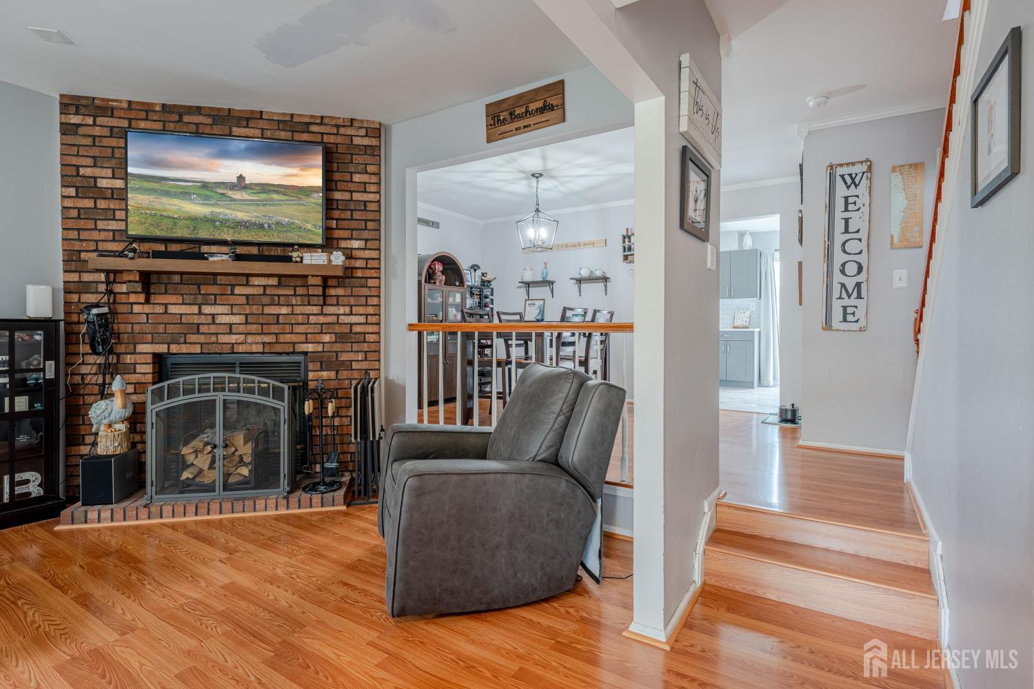 97 Brookview Circle Jamesburg NJ 08831