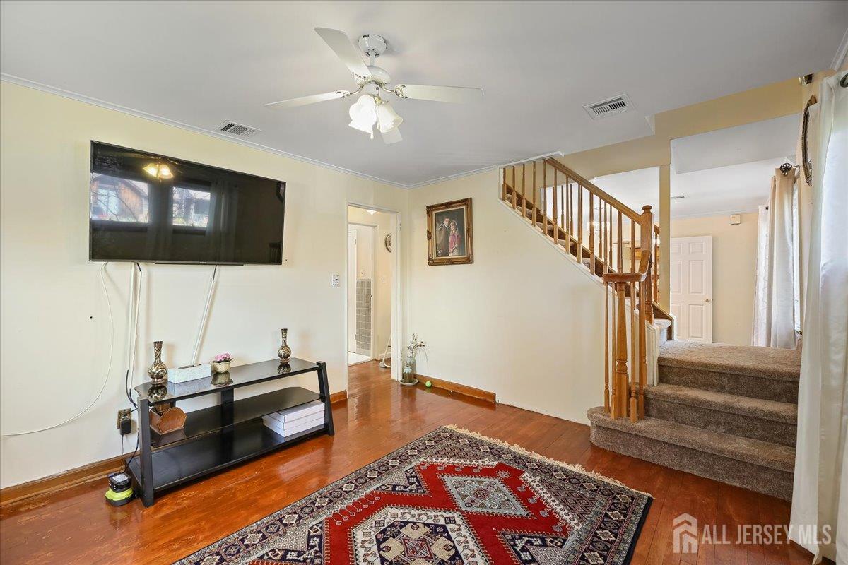 439 Fairview Avenue Colonia NJ 07067