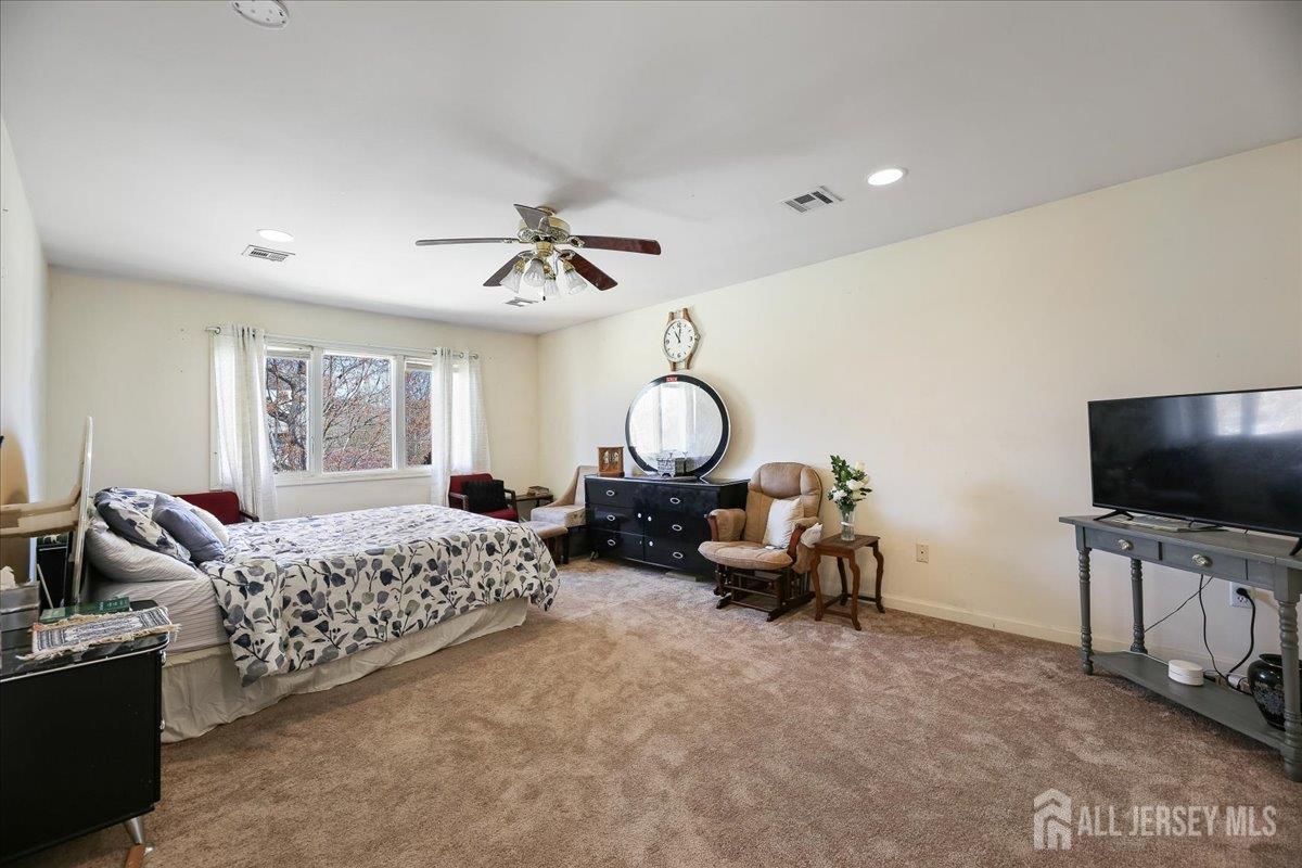 439 Fairview Avenue Colonia NJ 07067
