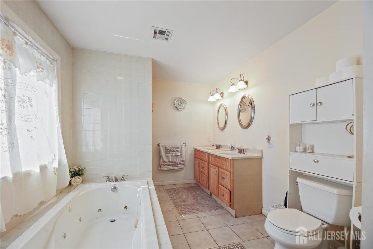 439 Fairview Avenue Colonia NJ 07067