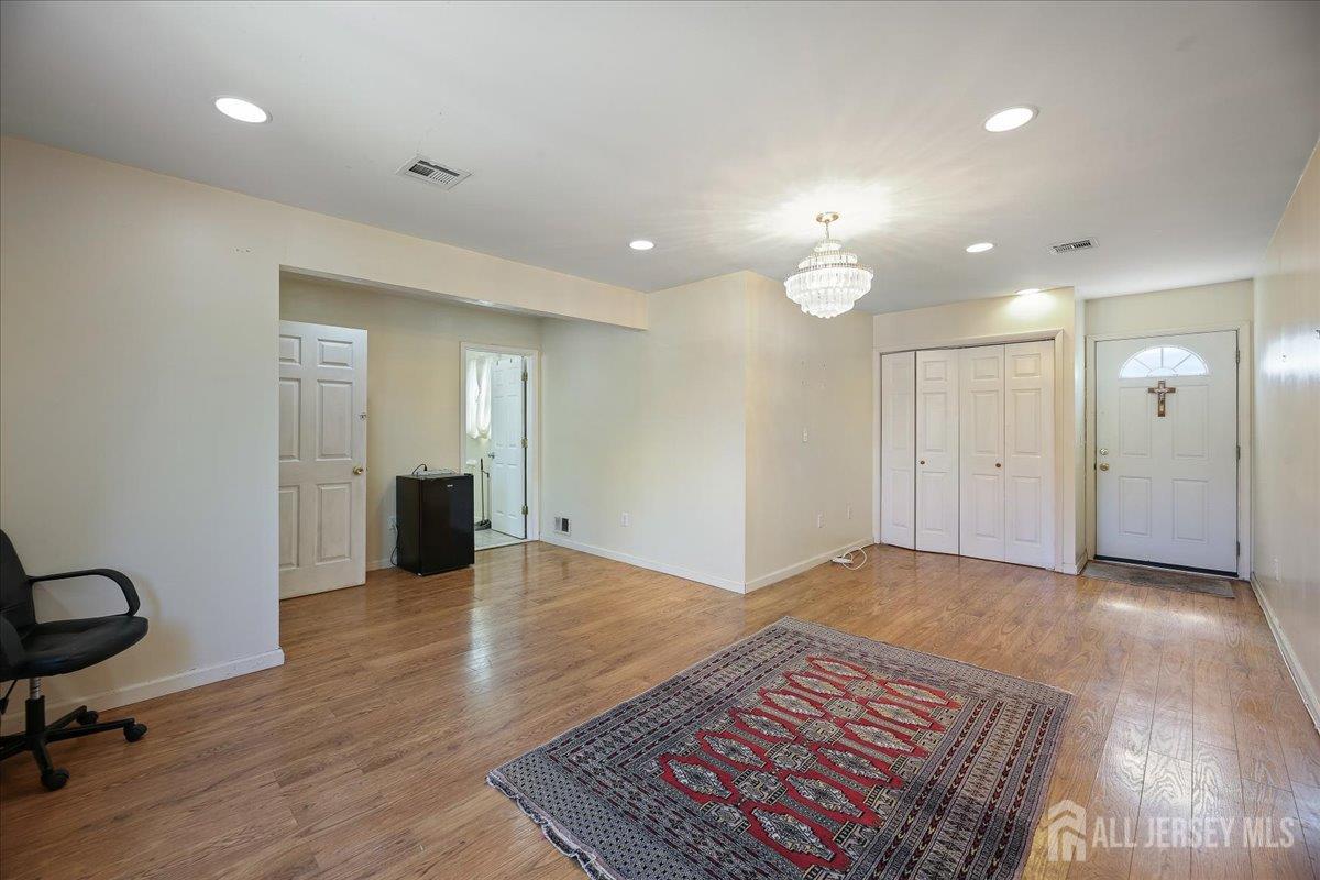 439 Fairview Avenue Colonia NJ 07067
