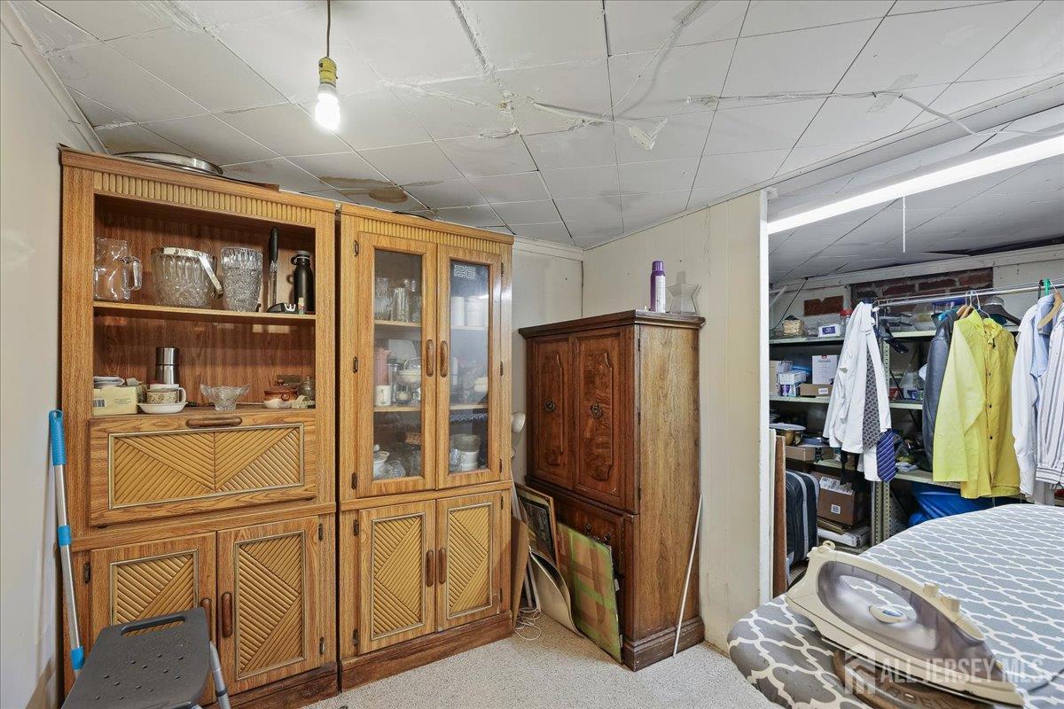 439 Fairview Avenue Colonia NJ 07067