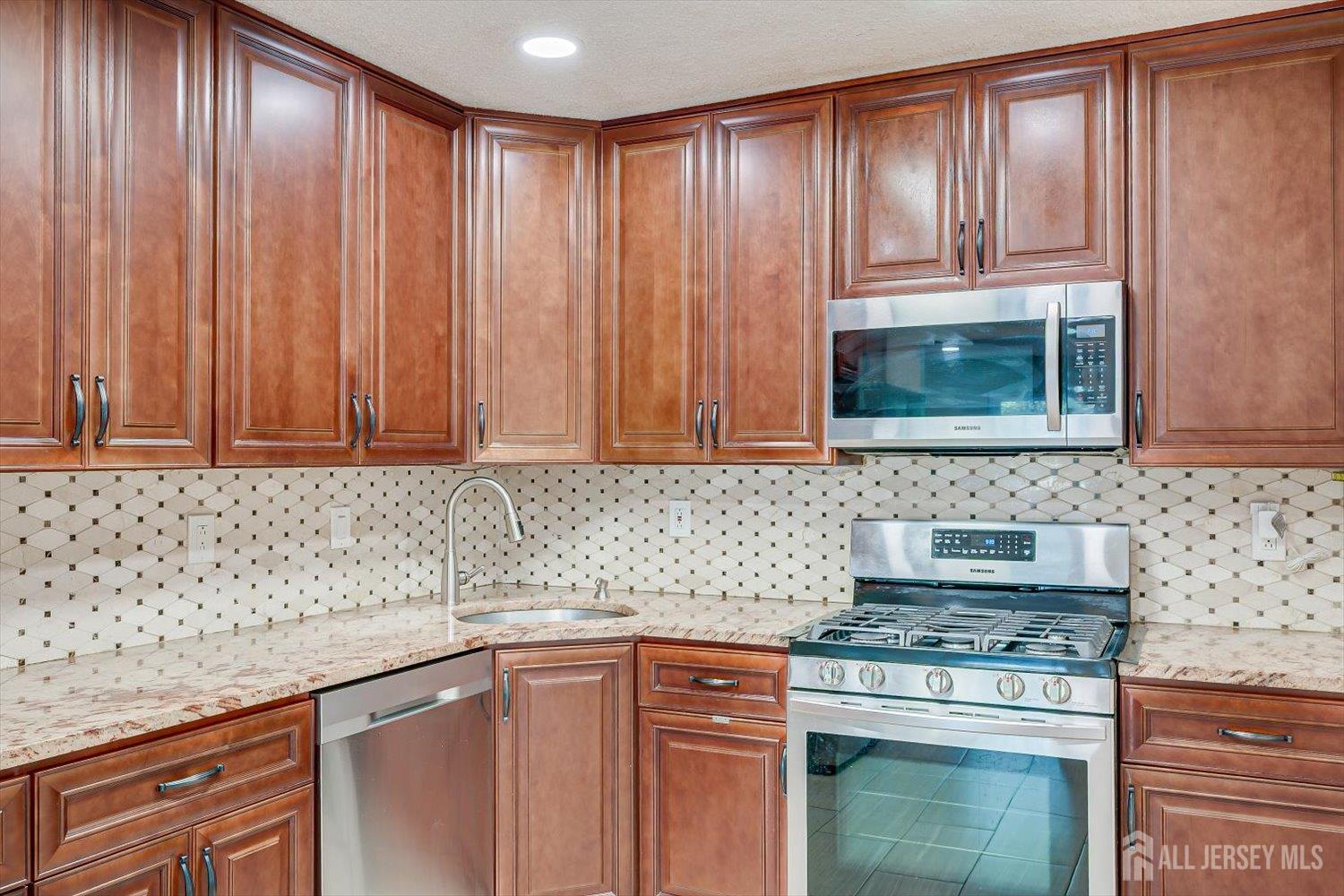 73 Goodwin Drive North Brunswick NJ 08902