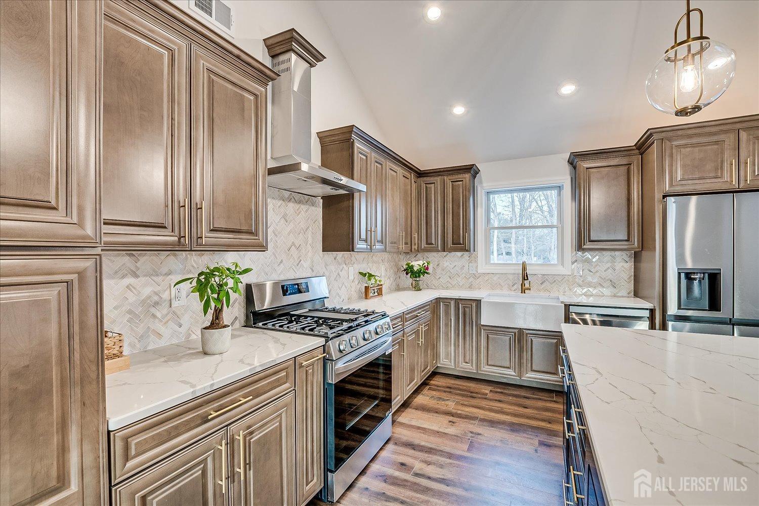 83 Sagamore Avenue Edison NJ 08820