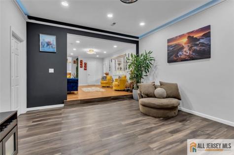 5 Travis Court Monroe NJ 08831