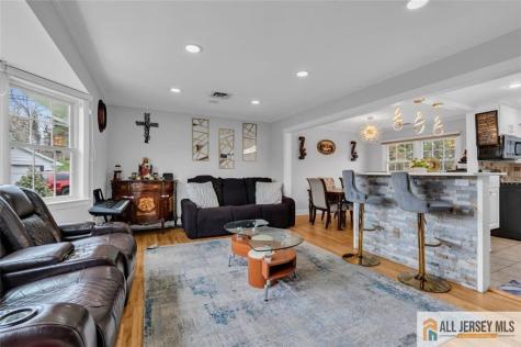 5 Travis Court Monroe NJ 08831
