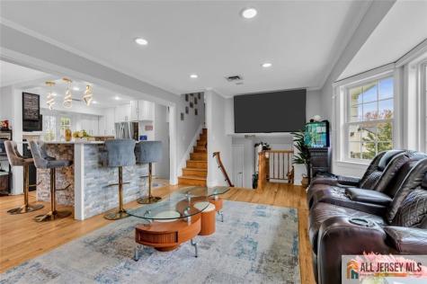 5 Travis Court Monroe NJ 08831