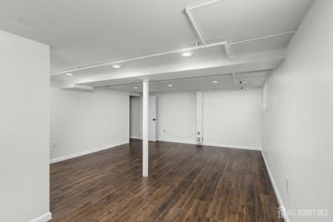 75 Lancaster Road Colonia NJ 07067