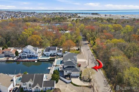 67 Anchorage Boulevard Bayville NJ 08721