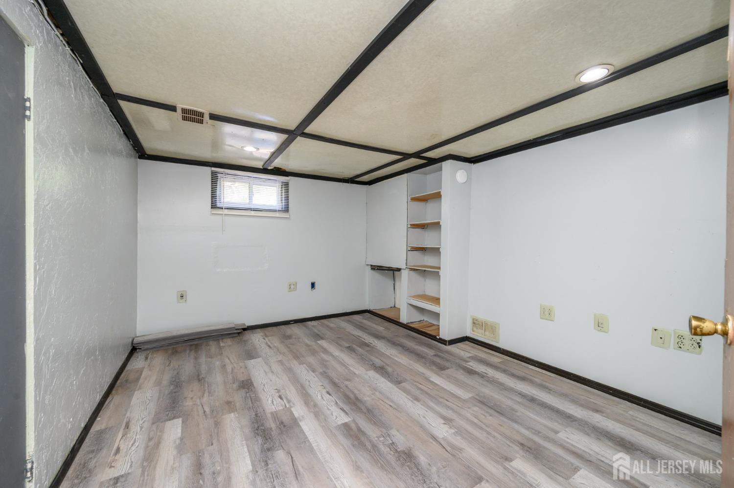 60 Tyndale Avenue Monroe NJ 08831