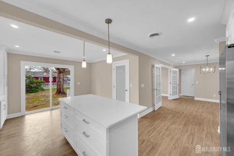 3 Pembroke Lane Toms River NJ 08757