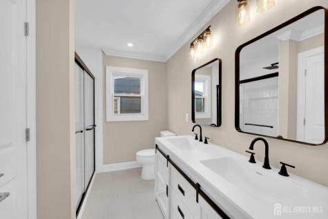 3 Pembroke Lane Toms River NJ 08757