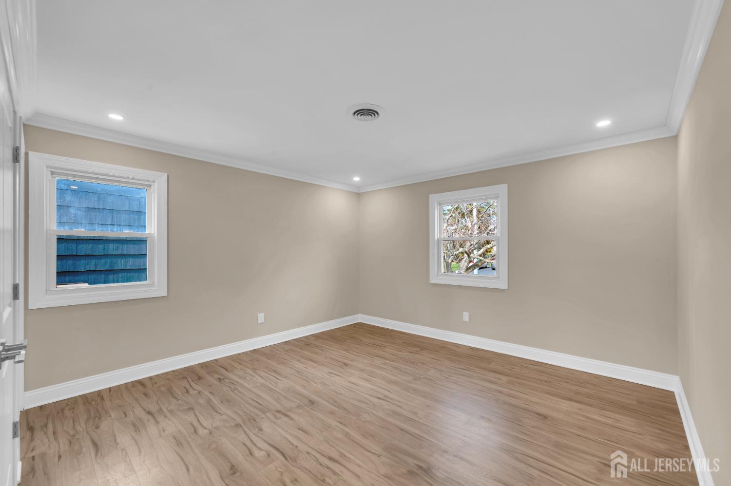 3 Pembroke Lane Toms River NJ 08757