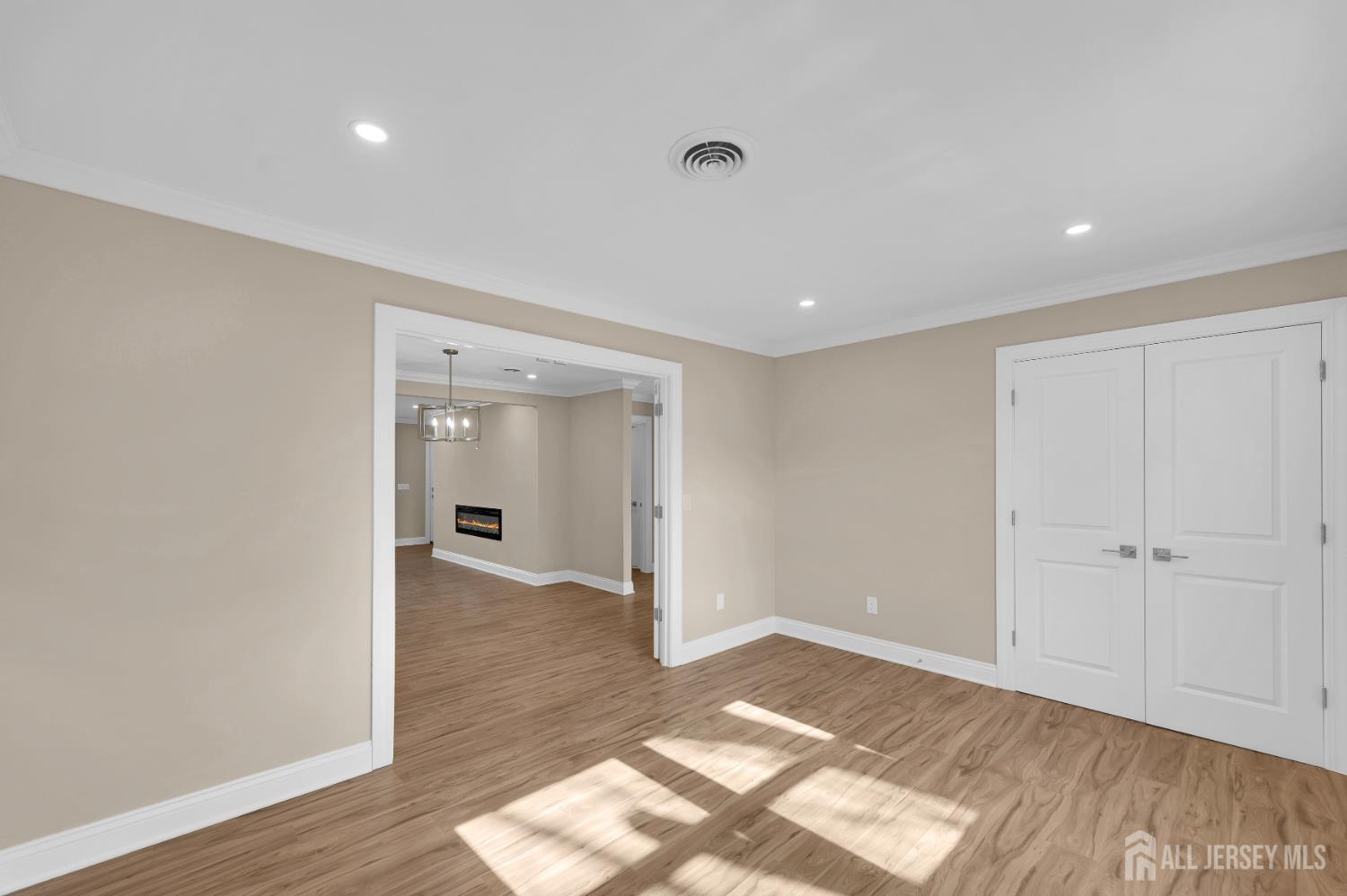 3 Pembroke Lane Toms River NJ 08757