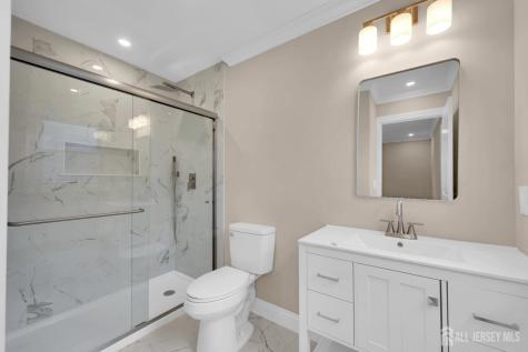 3 Pembroke Lane Toms River NJ 08757