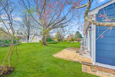 3 Pembroke Lane Toms River NJ 08757