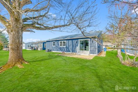 3 Pembroke Lane Toms River NJ 08757