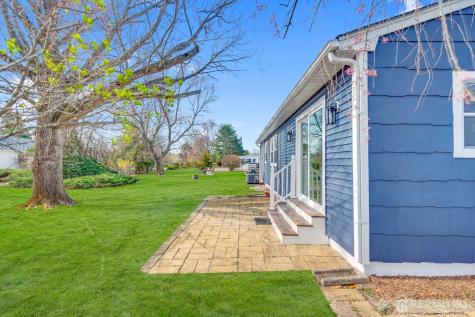 3 Pembroke Lane Toms River NJ 08757