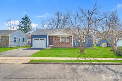 3 Pembroke Lane Toms River NJ 08757