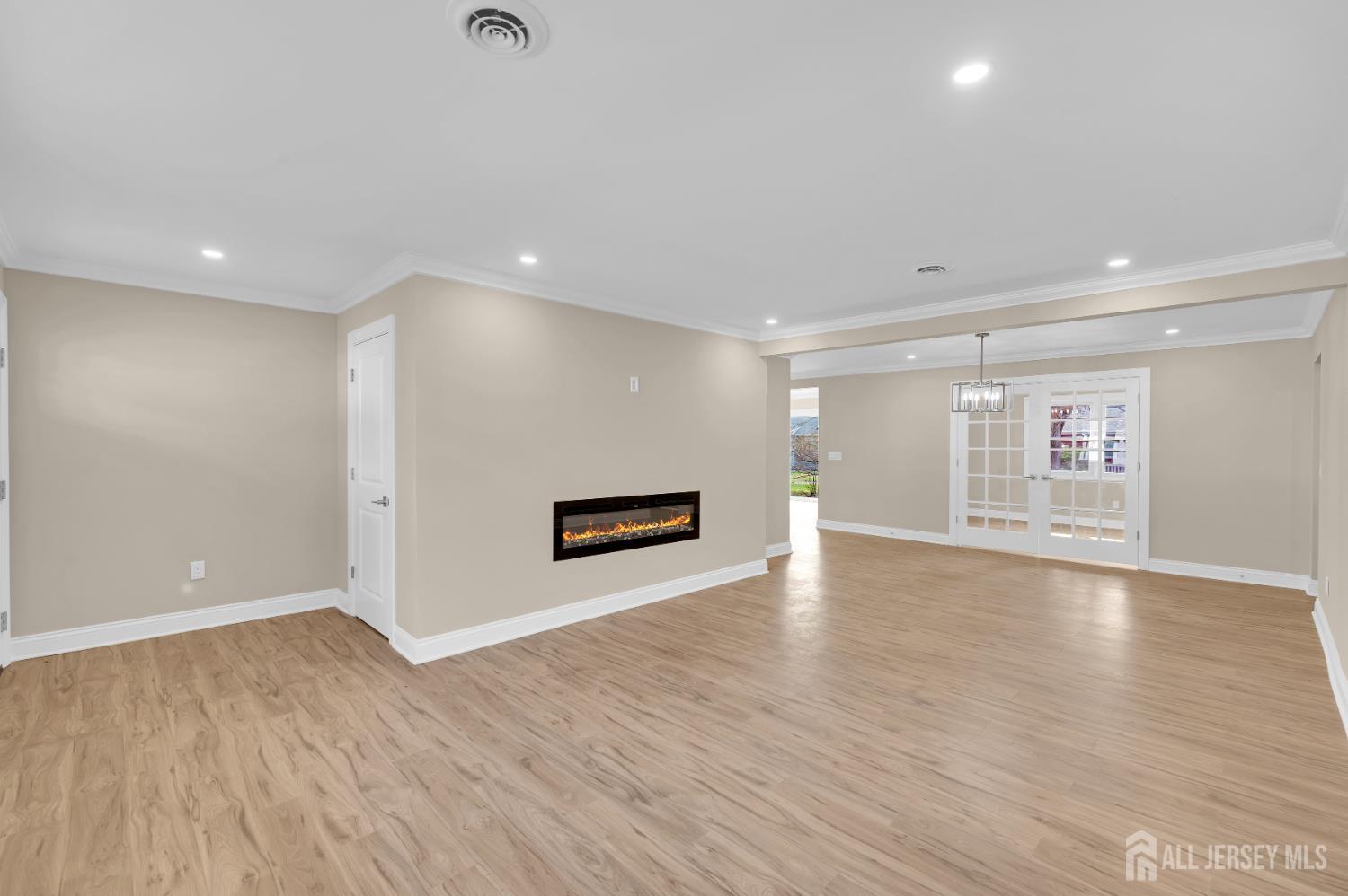 3 Pembroke Lane Toms River NJ 08757