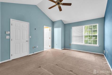 9 N Stallion Court Franklin Twsp NJ 08873