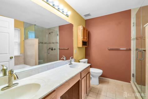 9 N Stallion Court Franklin Twsp NJ 08873