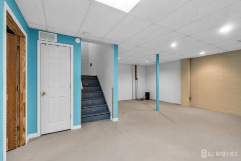 9 N Stallion Court Franklin Twsp NJ 08873