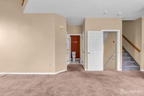 9 N Stallion Court Franklin Twsp NJ 08873