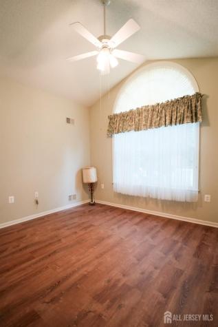 40 Sherwood Drive Monroe NJ 08831