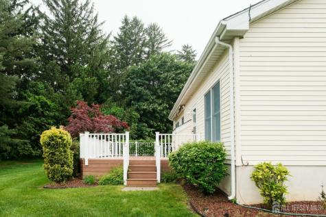 40 Sherwood Drive Monroe NJ 08831