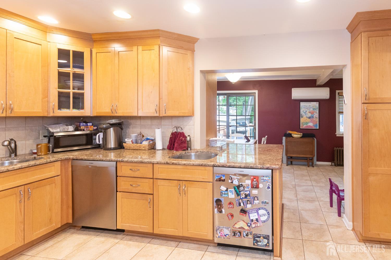 15 N 6th Avenue N Highland Park NJ 08904