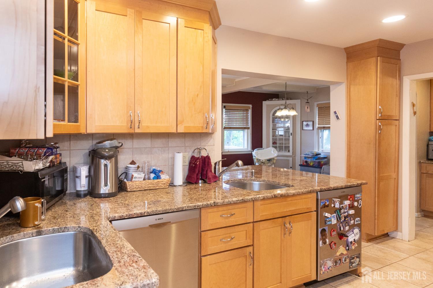 15 N 6th Avenue N Highland Park NJ 08904
