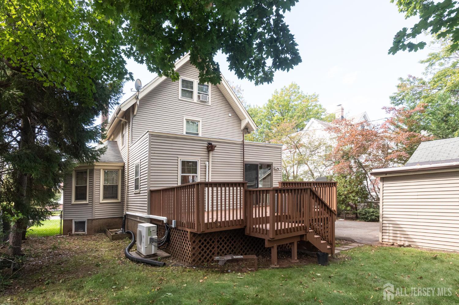 15 N 6th Avenue N Highland Park NJ 08904