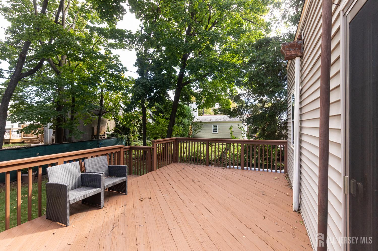 15 N 6th Avenue N Highland Park NJ 08904