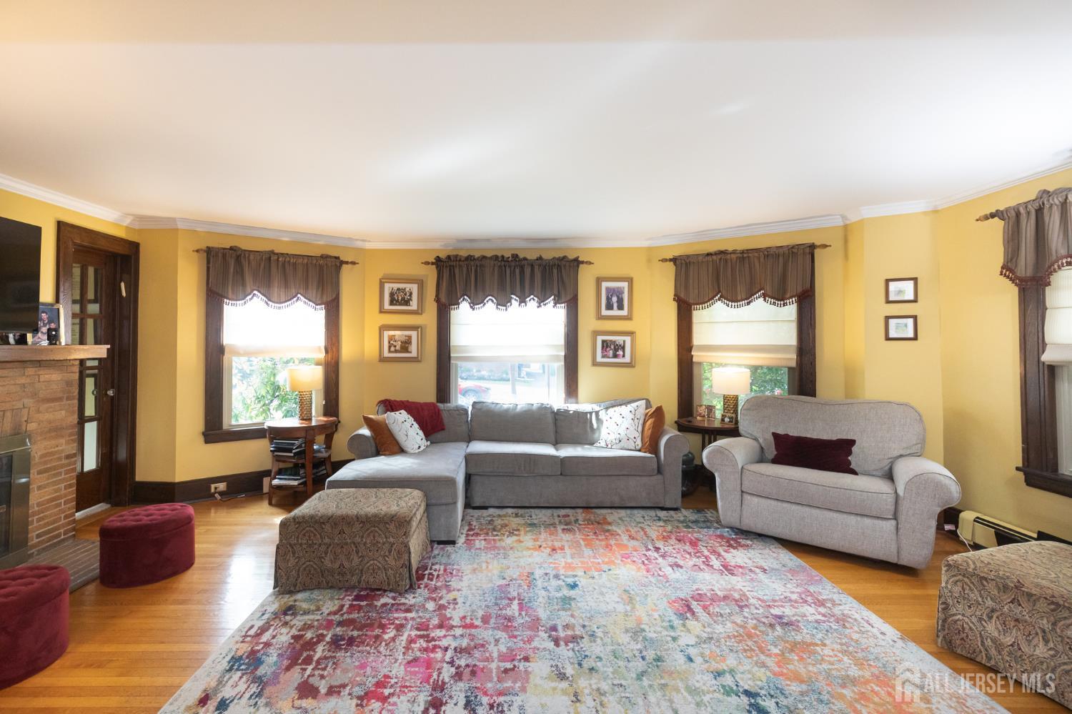 15 N 6th Avenue N Highland Park NJ 08904