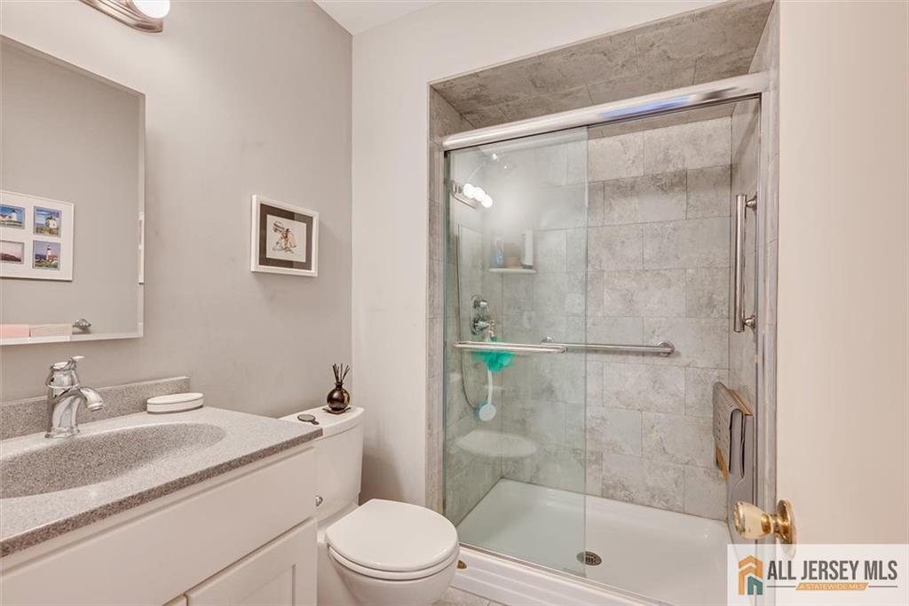 117 Kingsberry Drive Franklin NJ 08873