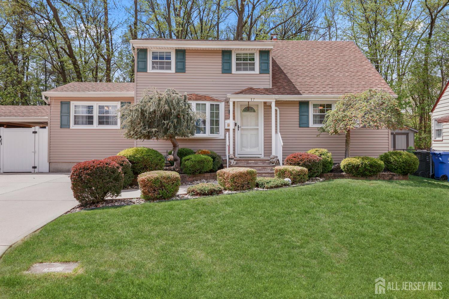 17 Clembil Court Hopelawn NJ 08861